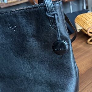 Monsac Classic Black Leather Shoulder Bag